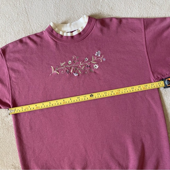 Vintage Embroidered Crewneck Sweater - Picture 3 of 6